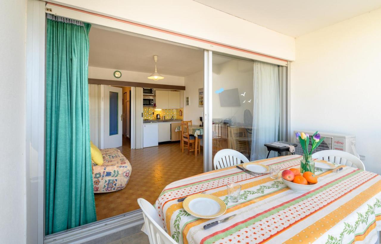 Appartement Donnant Sur Le Port De Plaisance De Port Camargue Et A Proximite Des Plages Le Grau-du-Roi Exterior photo